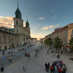 Przy pomniku Kopernika na Krakowskiem Przedmieściu w Warszawie – panorama sferyczna 360°